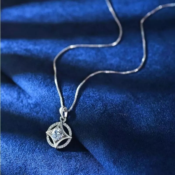 NEW 925 Sterling Silver Diamond Star Necklace - Picture 2 of 11